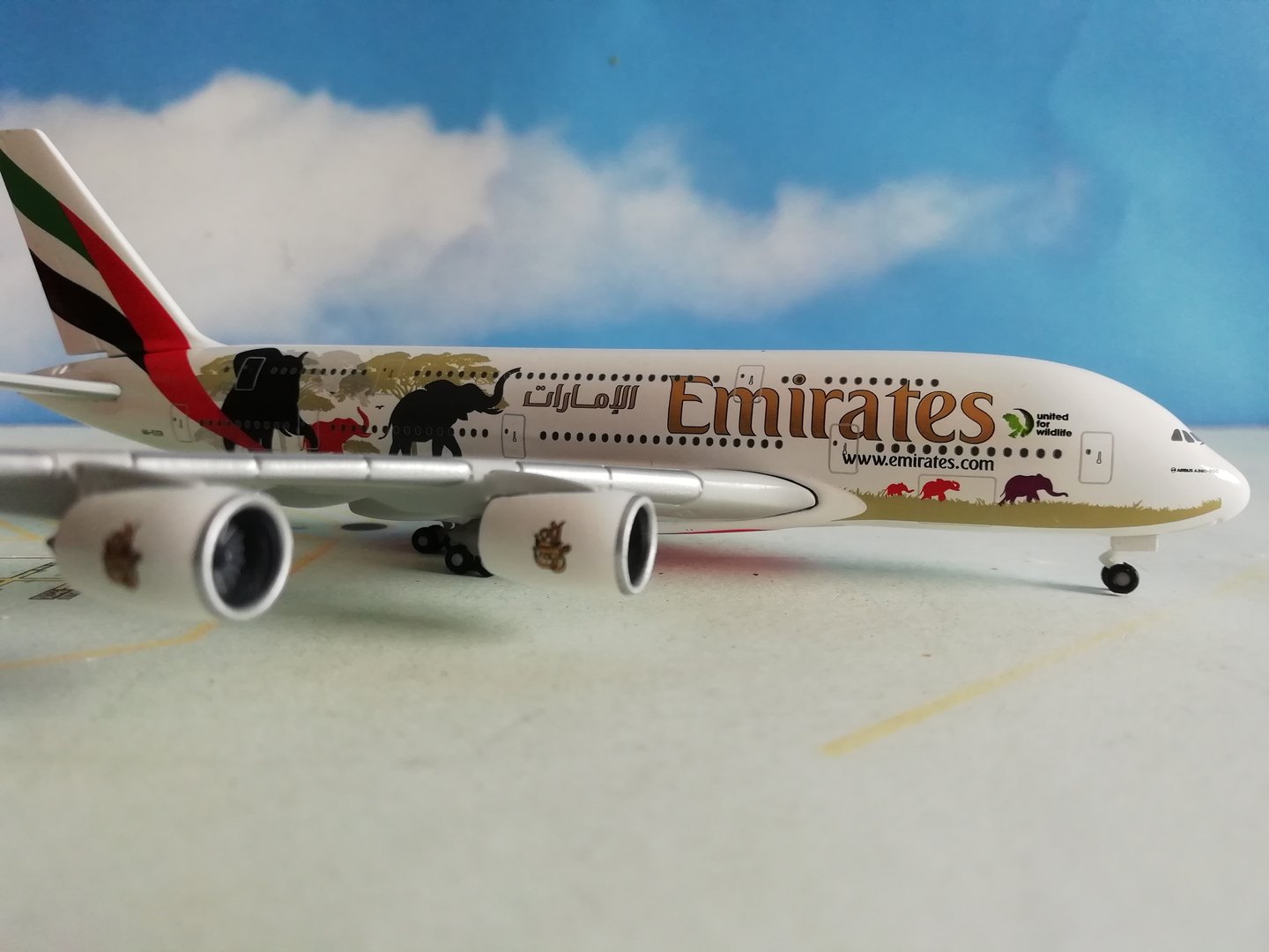 Herpa Wings 1:500 No.2 532723 Emirates Airbus A380 "United for Wildlife" 