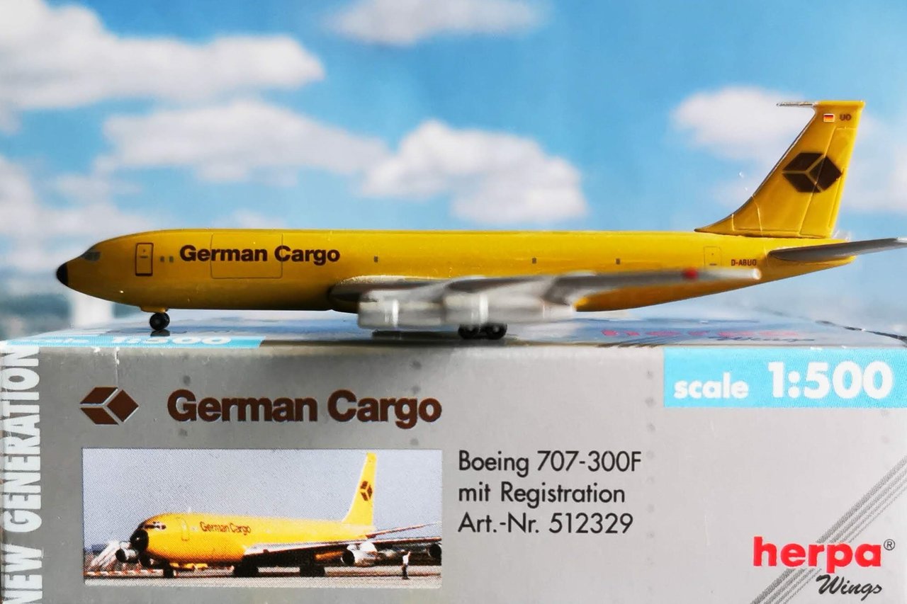 Boeing 707-300F German Cargo D-ABUO Herpa 512329 1:500 