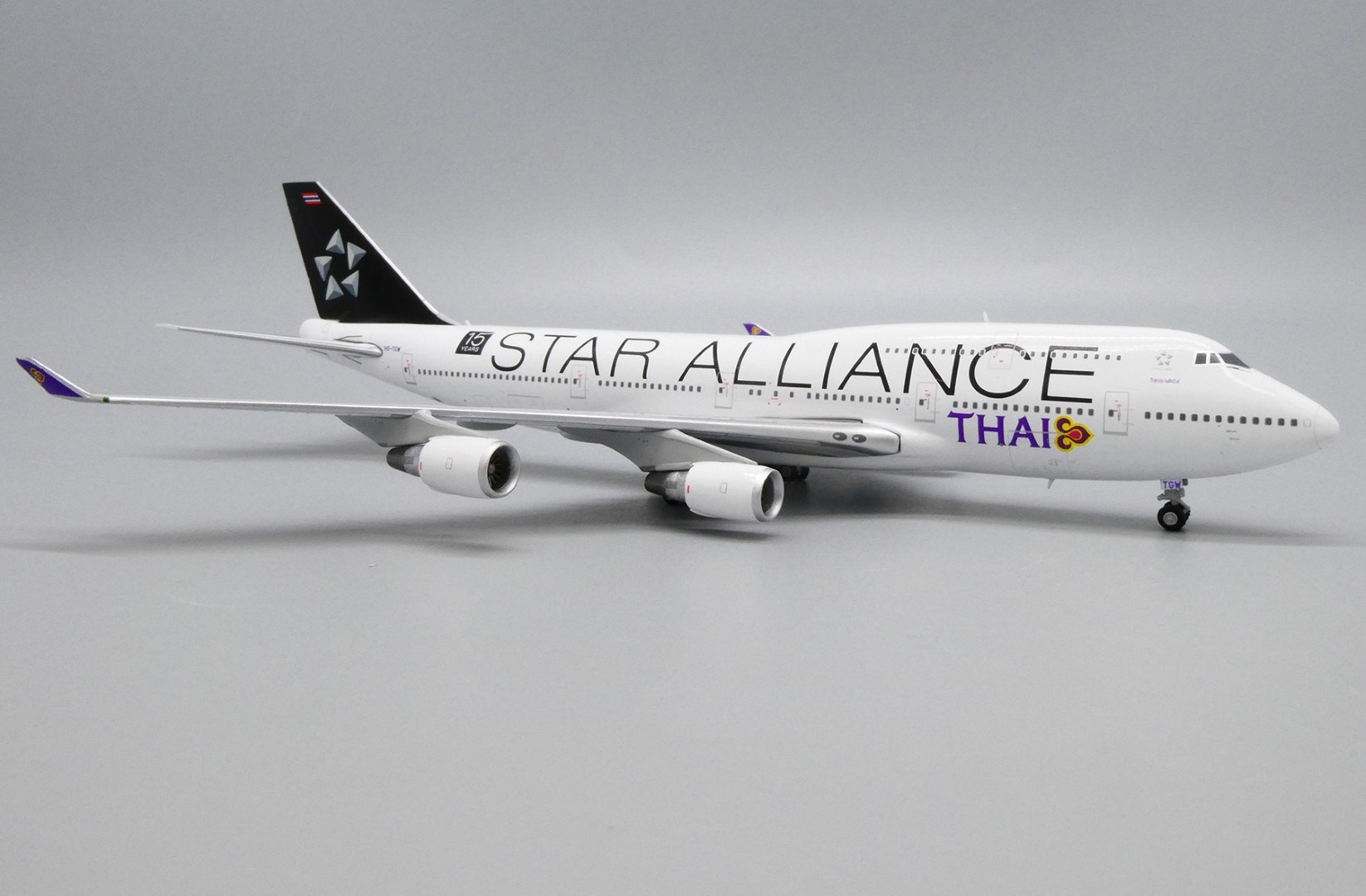 Boeing 747-400 Thai Airways "Star Alliance livery