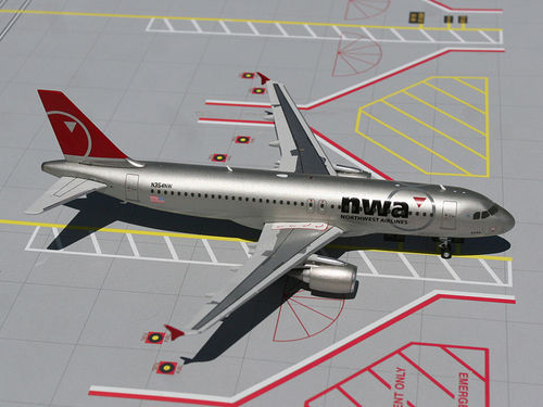 GeminiJets 1:200 Northwest Airlines Airbus A320 N354NW (no additional Discount)
