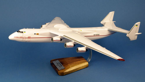 1:165 Antonov AN-225 Mriya 51x54cm